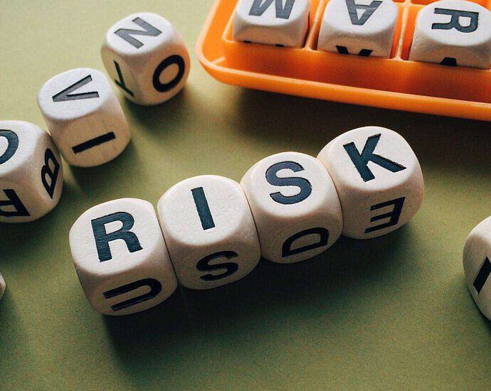 Risk 1945683 1280