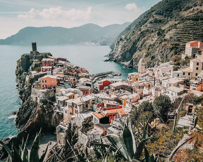 Bild einer italienischen Küstenstadt.