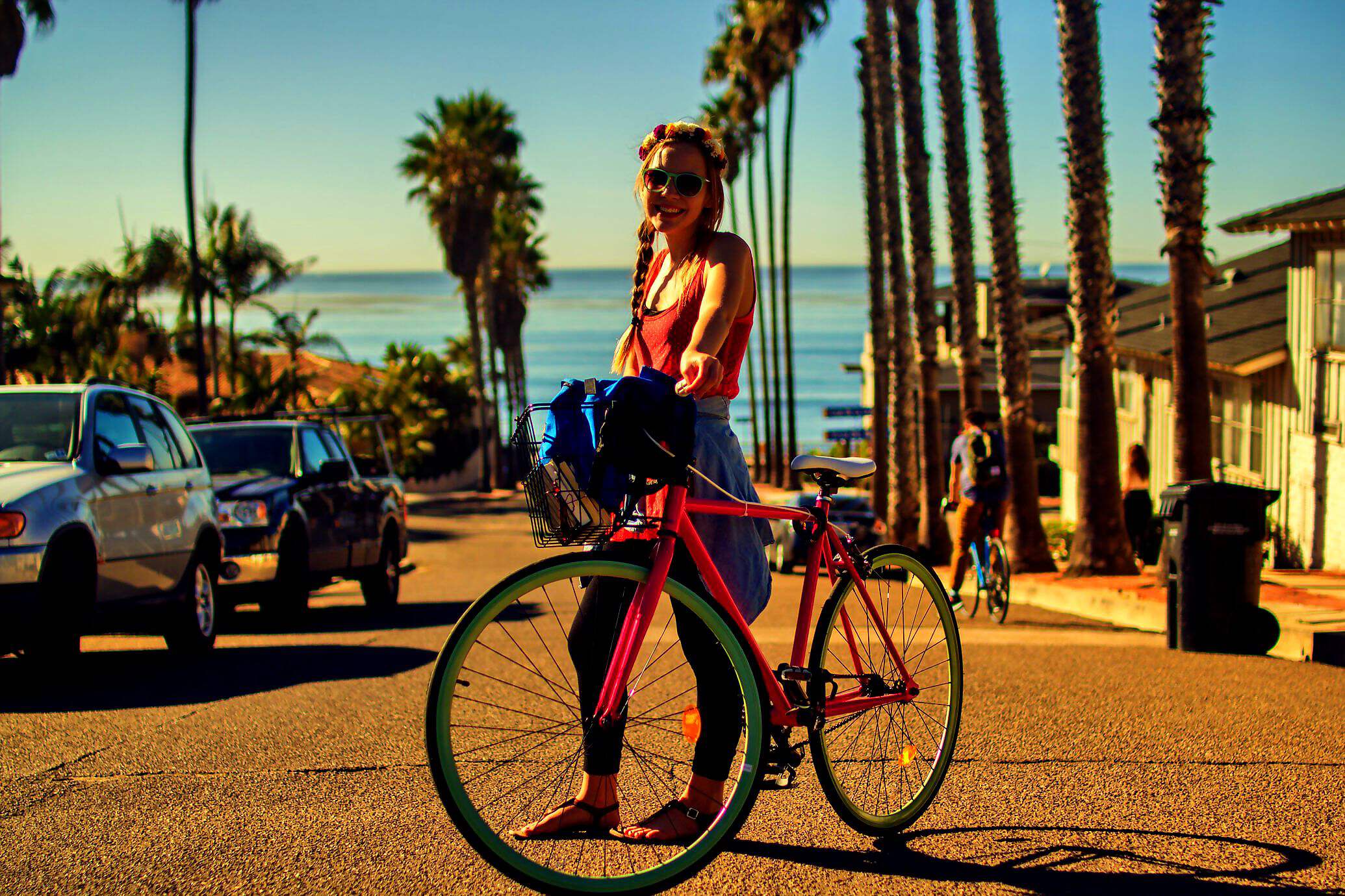 Cover C(2204) (2204) (2384) (2384) (2384) (2384)