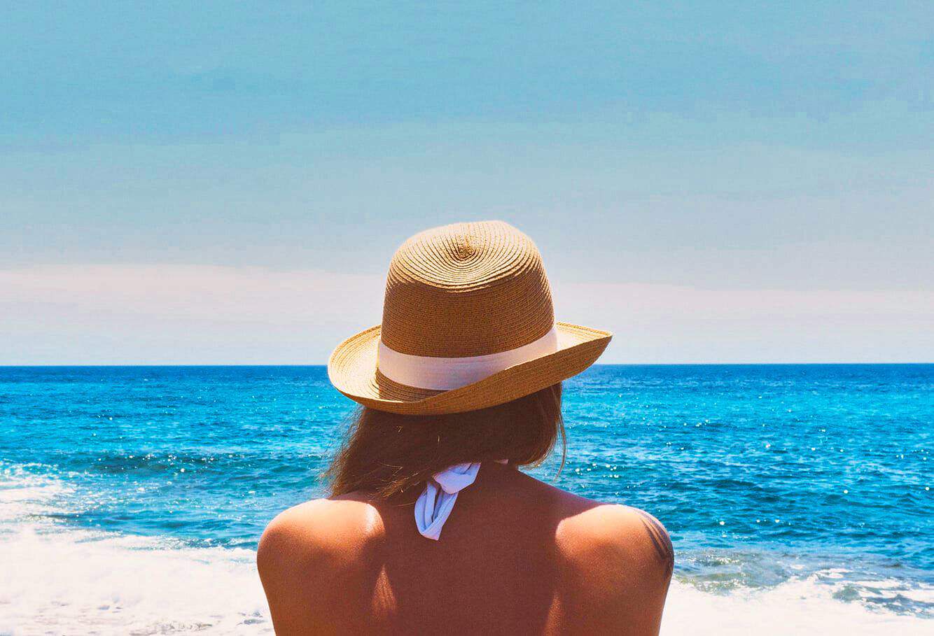 Cover C(2597) (2597) (2777) (2777) (2777) (2777)