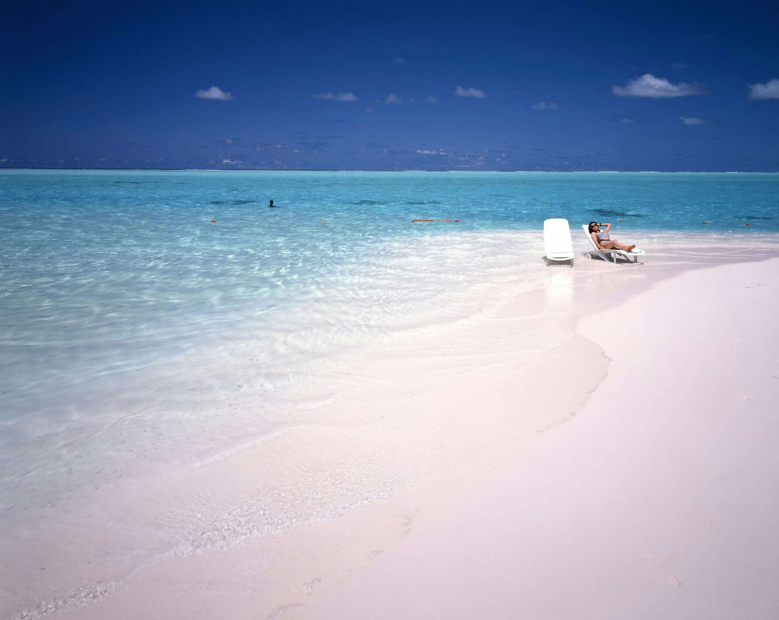Pink Sands Beach, Bahamas